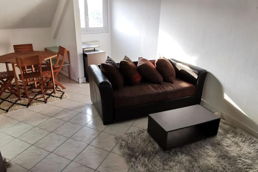 F2 35-44M2 9 Mins Voiture Chateau 4Pers 1Ch+Sejour Le Chesnay  Exteriör bild